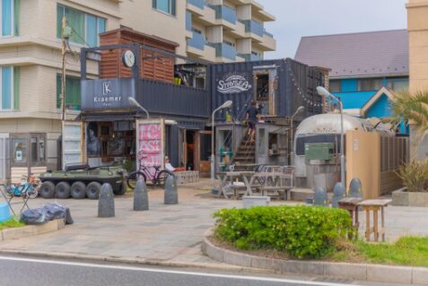 隣の恋は青く見える5　アキヨシ　収入